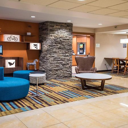 Fairfield Inn & Suites By Marriott Knoxville/East Dalaman gambar