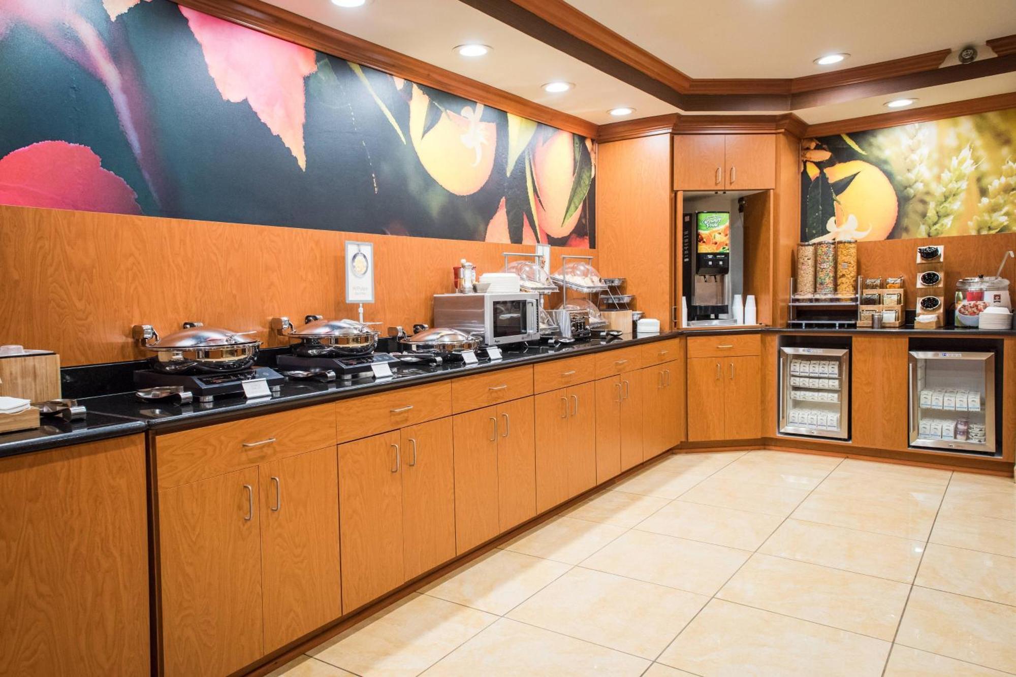 Fairfield Inn & Suites By Marriott Knoxville/East Restoran gambar
